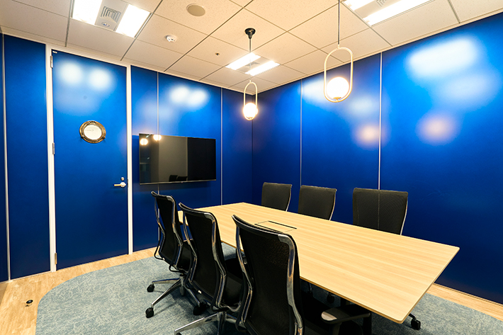6名用会議室