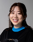 岡保 杏奈 氏