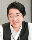 堀江 曉 氏