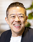山内 信 氏