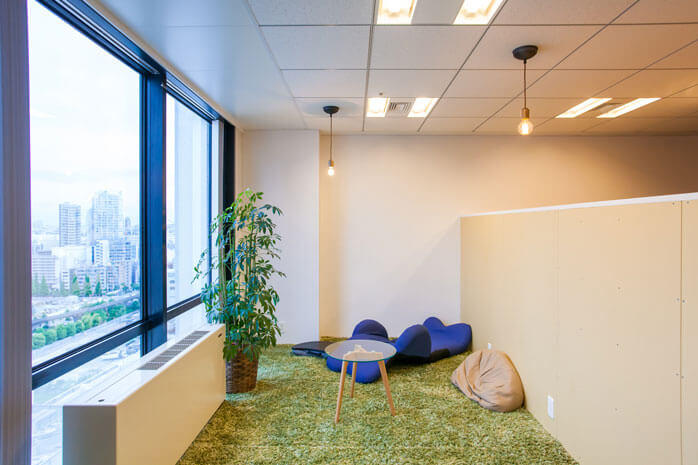 MokuMoku Room(カーペットスペース)