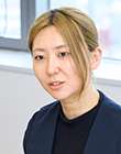 鹿原 美奈 氏