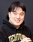 井無田 仲 氏