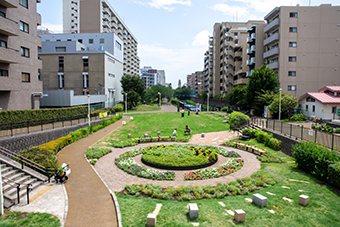 本所吾妻橋駅「大横川親水公園」