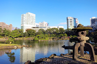 モノレール浜松町駅「旧芝離宮恩賜庭園」