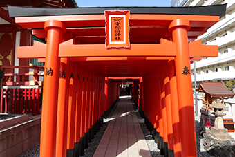 天空橋駅「穴守稲荷神社」