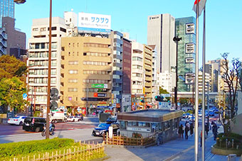 九段下駅「江戸時代までは階段だった九段坂」