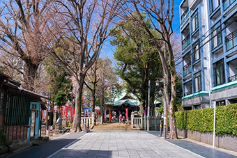 鬼子母神前駅「法明寺と鬼子母神堂」