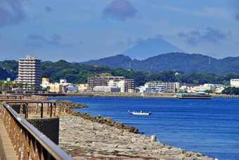 馬堀海岸駅「まぼちょく」