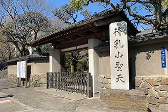 待乳山聖天（本龍院）