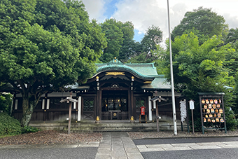 白金高輪駅「白金氷川神社」