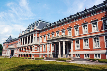 日比谷駅「法務省旧本館」