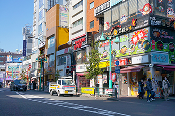新大久保駅「日本屈指のコリアンタウン」
