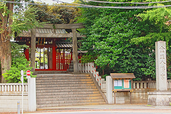 渋谷駅「金王八幡宮」