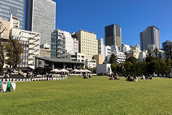 池袋駅「南池袋公園」