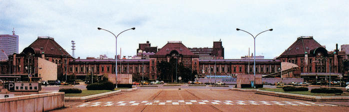 memory_akarenga-tokyo-station_02_linetouka.jpg