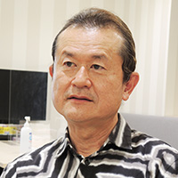 地主 廣明 氏